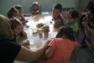 Cuineres fam una jornada amb els  nens i nenes de 3 a 5 anys.